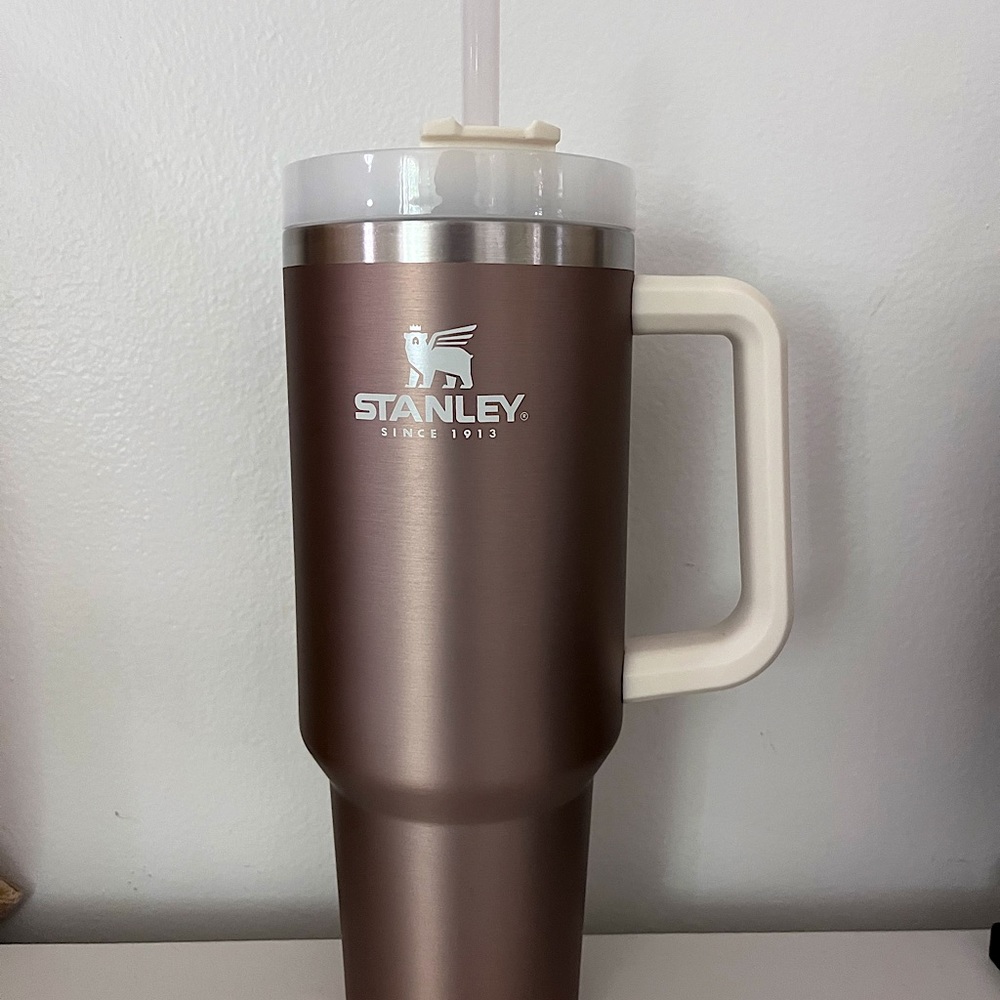 The Quencher H2.0 Flowstate tumbler 40 oz. - Rose quartz glow